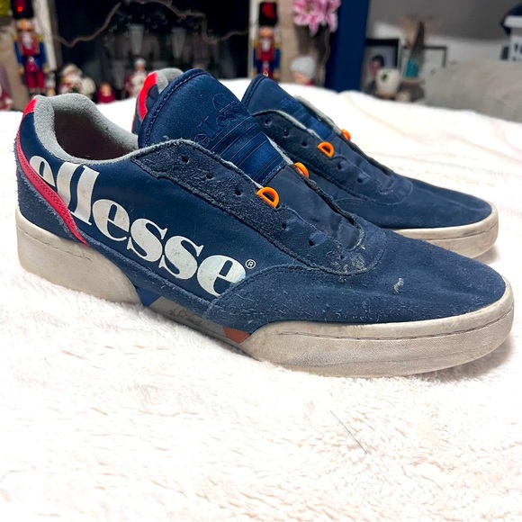 Ellesse Other - ELLESSE Men’s Trainer Sneakers Suede 11 Missing Shoe laces gym walking European